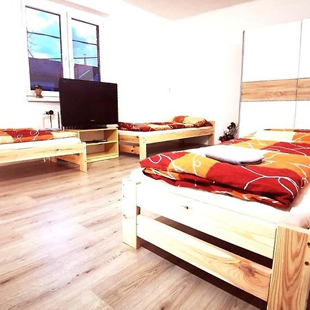 Appartamento Diamond House Brezno Esterno foto
