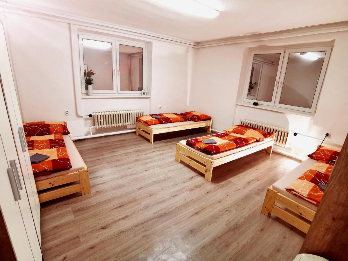 Appartamento Diamond House Brezno Esterno foto